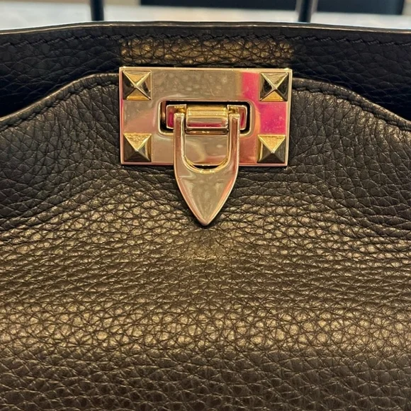 Valentino Garavani Rockstud Tote - Picture 9 of 14